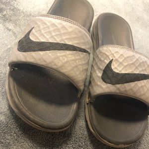 MENS NIKE SLIDES